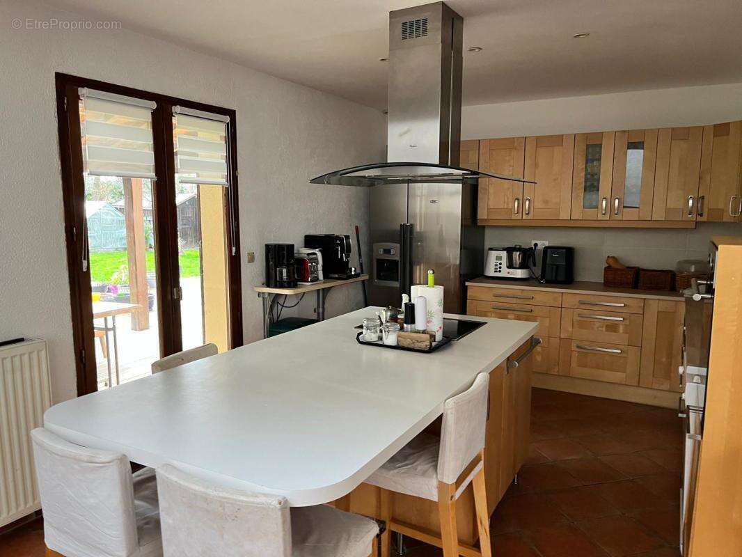 Maison à HOUDAN