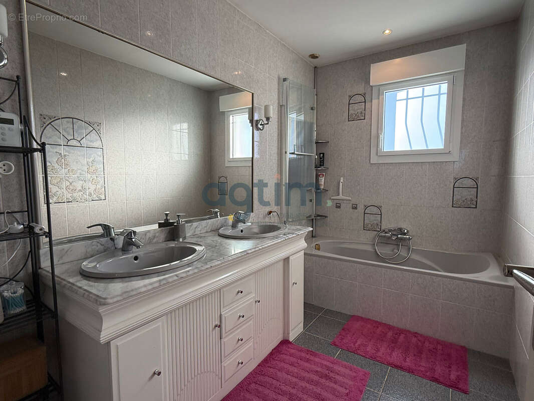 Maison à LA ROCHE-SUR-YON