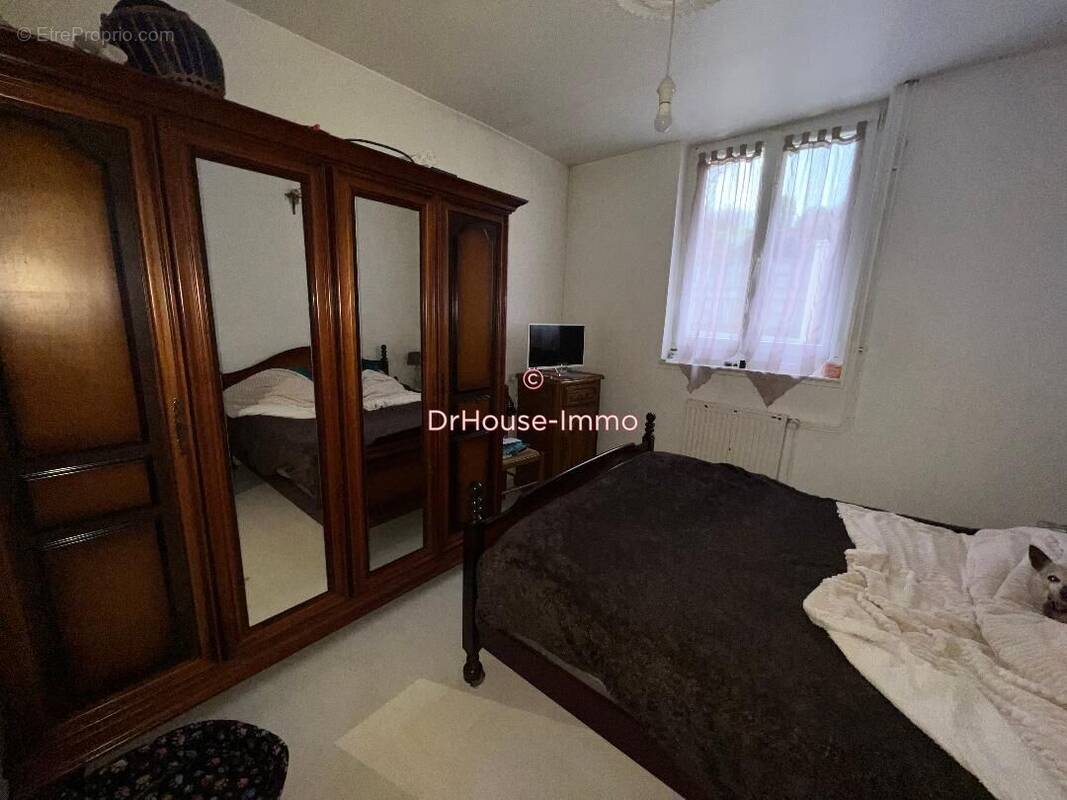 Maison à LA CHAPELLE-BICHE