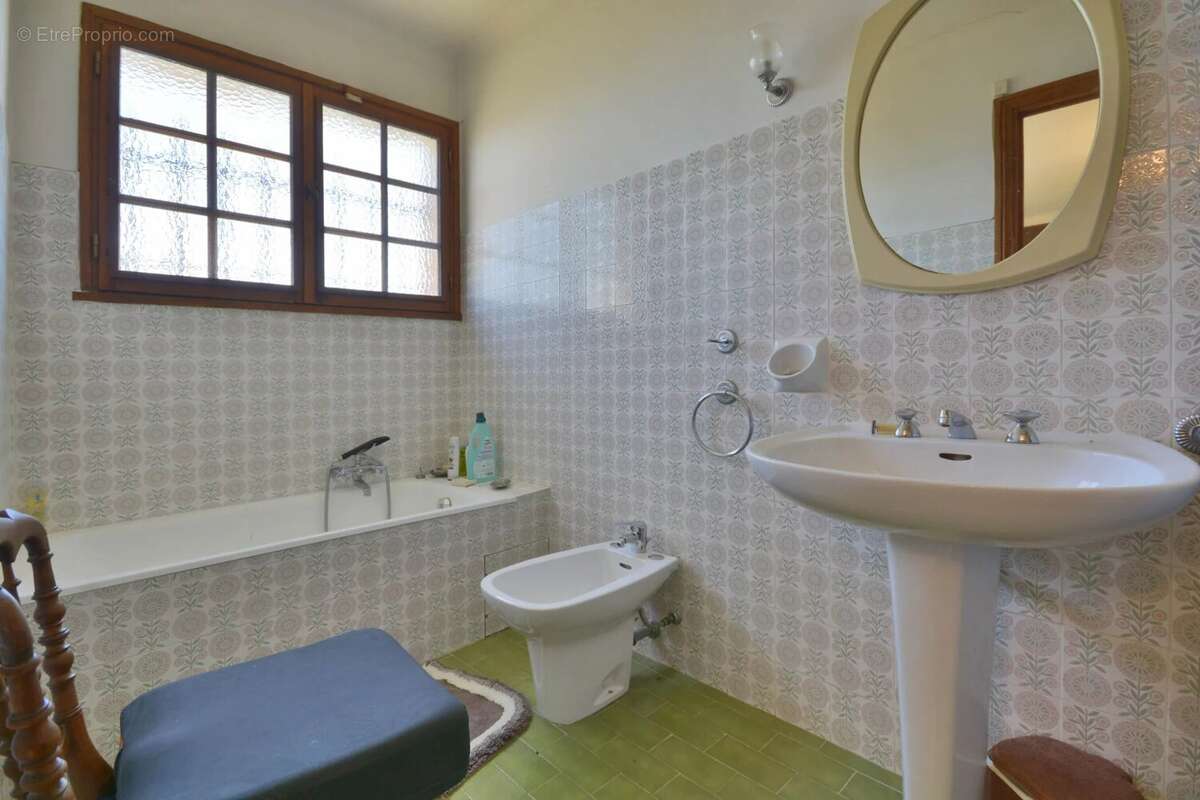 Maison à ROQUEFORT-LES-PINS