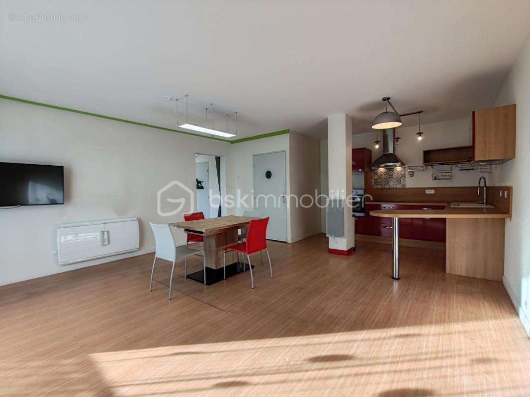Appartement à ARTENAY