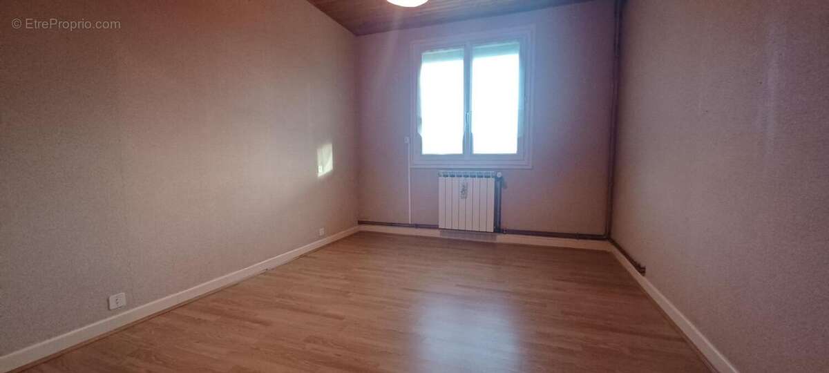 Maison 112 m² à Les Ternes  - photo 7