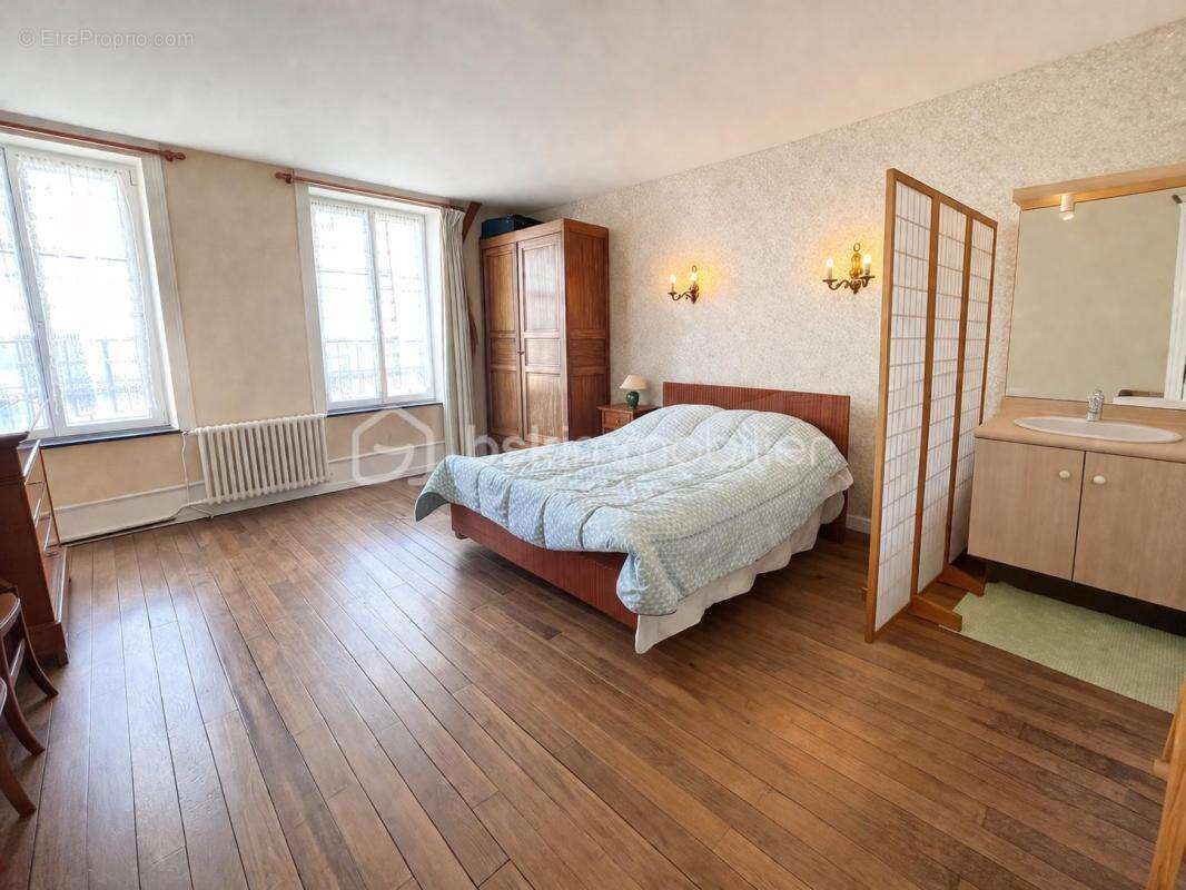 Maison à REMILLY-AILLICOURT