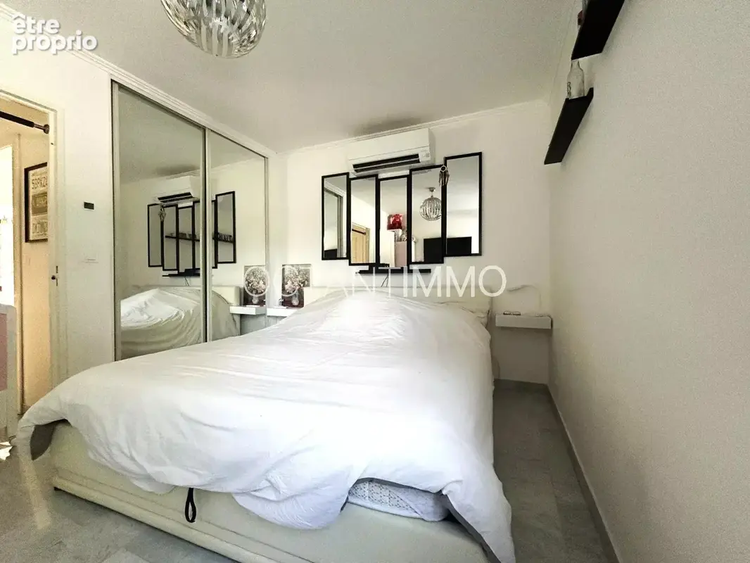 CAGNES SUR MER VAL FLEURI - 2 P traversant rénové - 320.000 € - photo 5