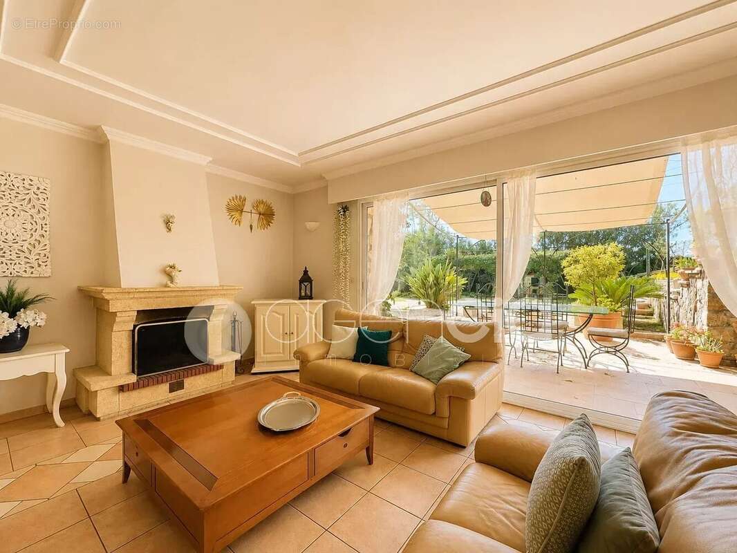 Maison à MOUGINS