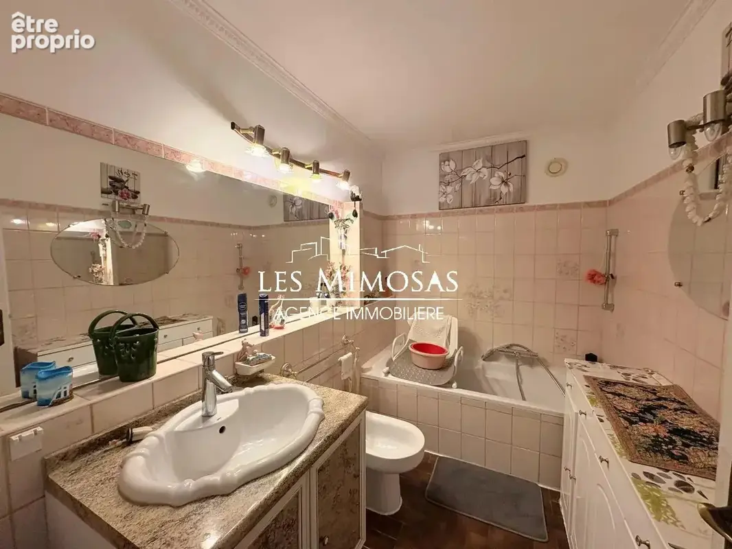 FREJUS-PLAGE, Appartement 3 pièces de 76m² avec terrasse - photo 5