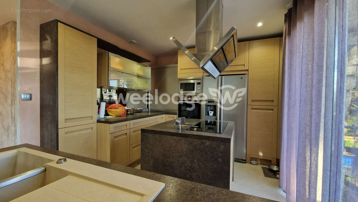 Maison à JOUY-LE-MOUTIER