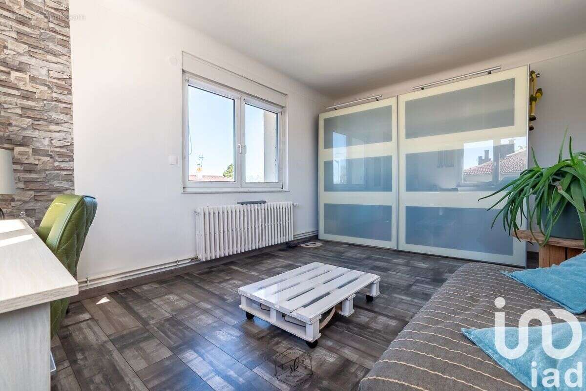 Photo 8 - Appartement à ENNERY