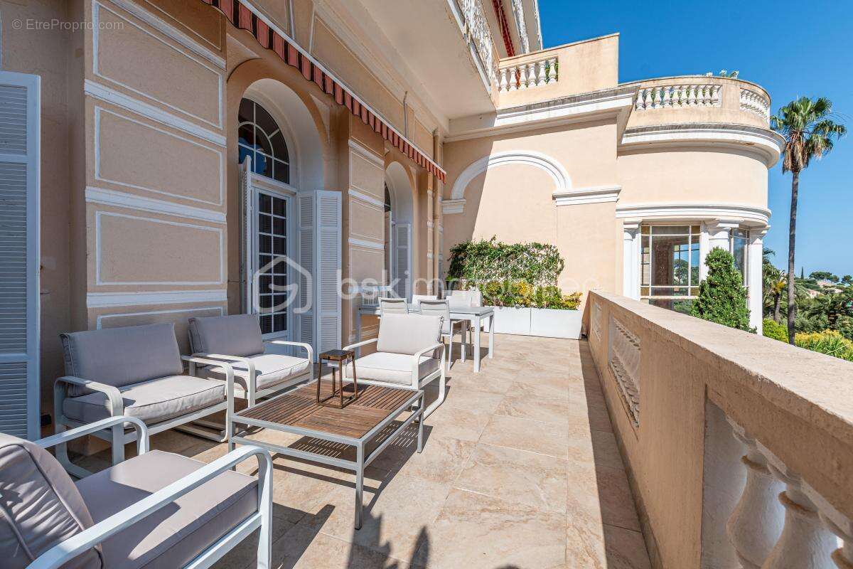 Appartement à HYERES