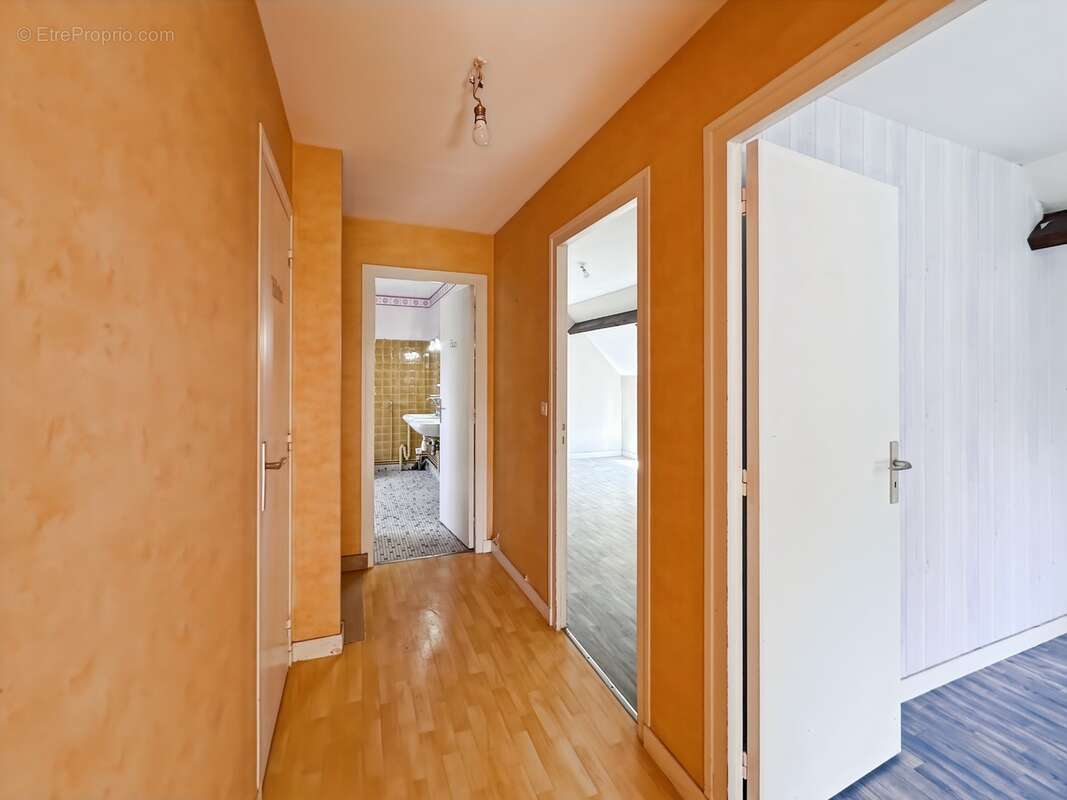 SOUPPES SUR LOING maison P5 de 126 m² sur sous-sol total - Terrain de 1096 m² - photo 9