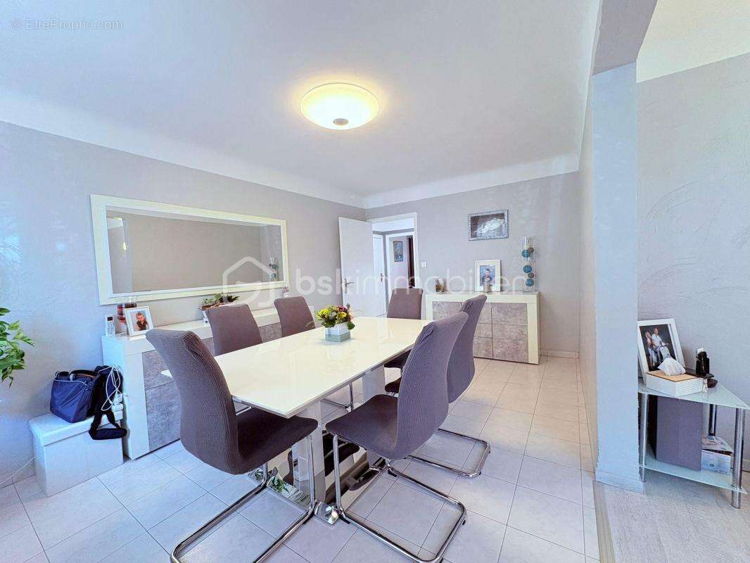 Grand 3/4 pièces traversant de 67 m² – parking privé – Pasteur, Nice - photo 5
