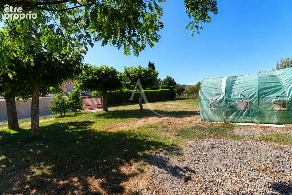 Villa lumineuse au calme avec terrasse dependance garage jardin arbore puit - photo 15