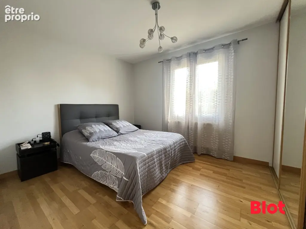 Maison 5 pièces 135 m² à vendre à Breal-Sous-Vitre (35370) - photo 8