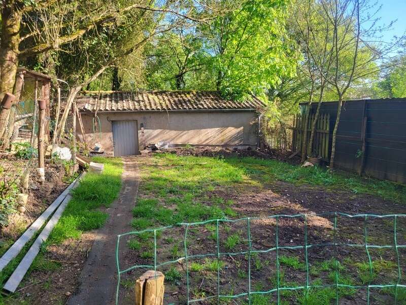 Maison à SAINT-LOUP-LAMAIRE