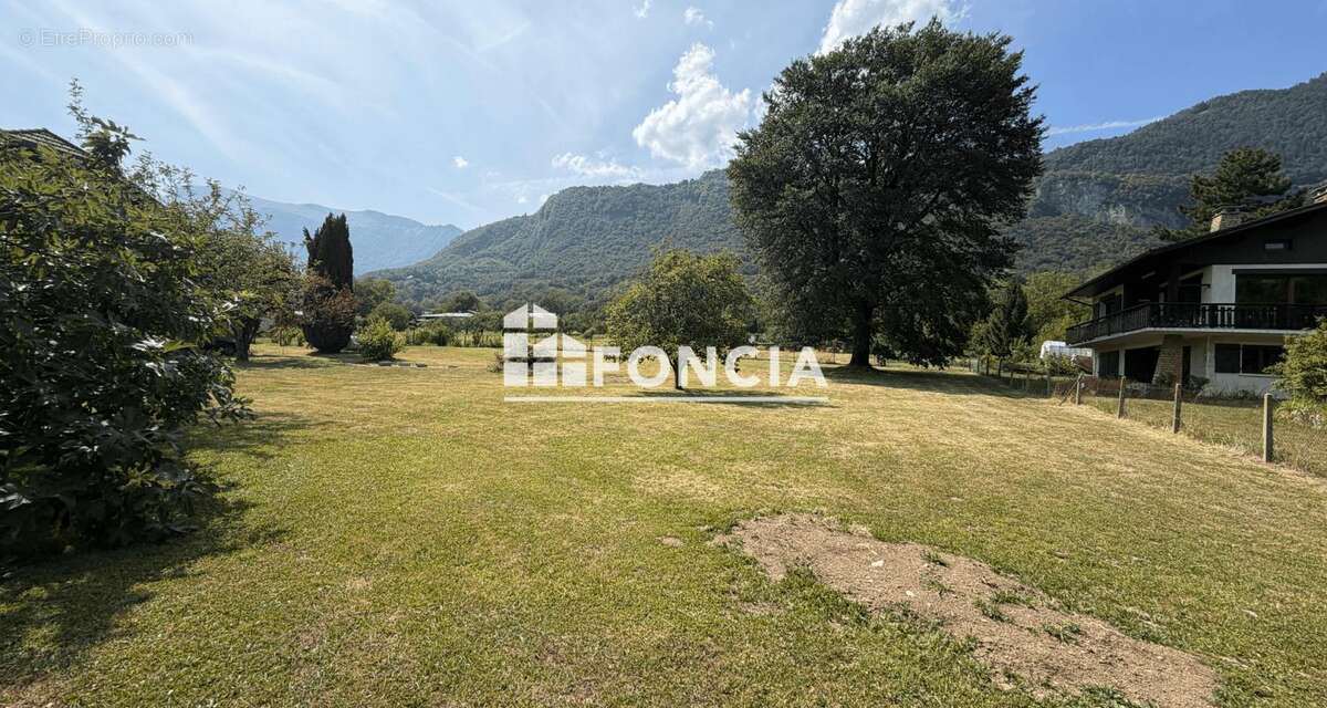 Terrain constructible viabilisé de 769 m² – Mercury - photo 7