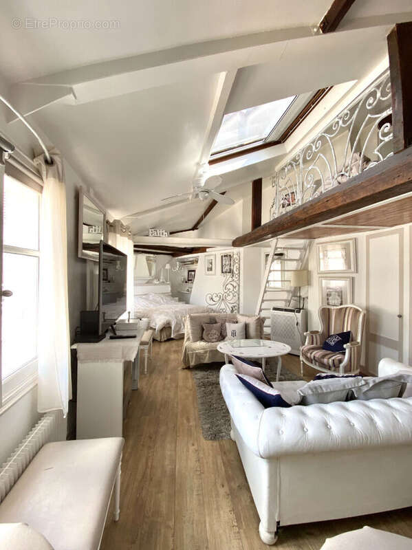 Appartement à PARIS-6E