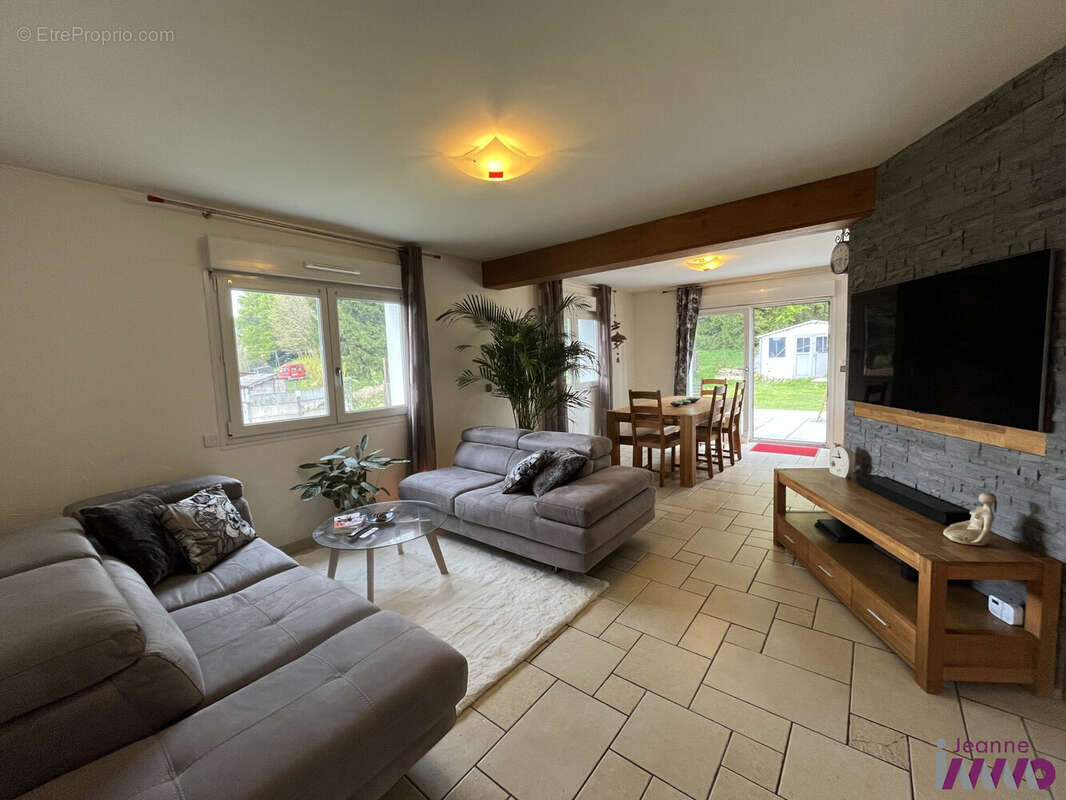 Maison à PLANCHER-BAS