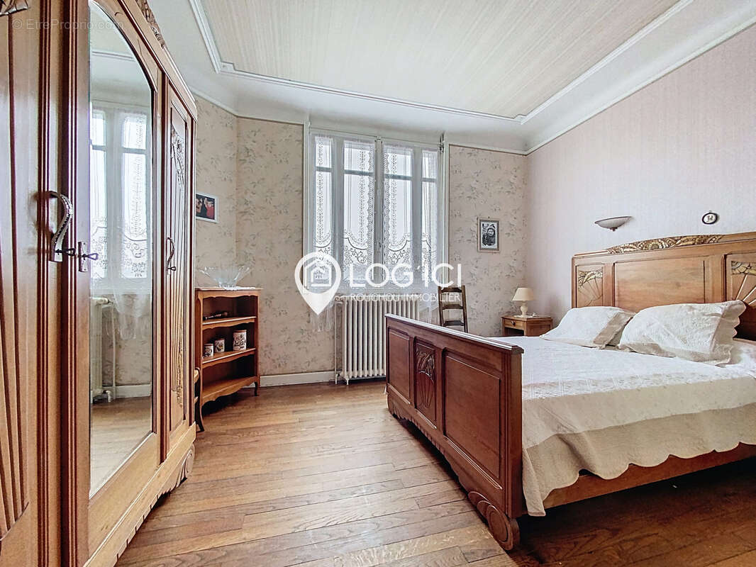 Maison à LEMBEYE
