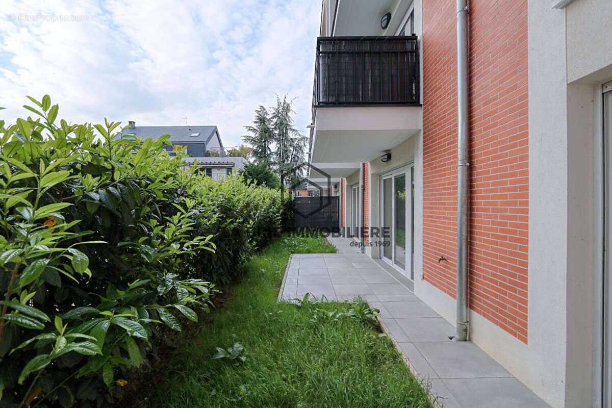 Appartement à EMERAINVILLE
