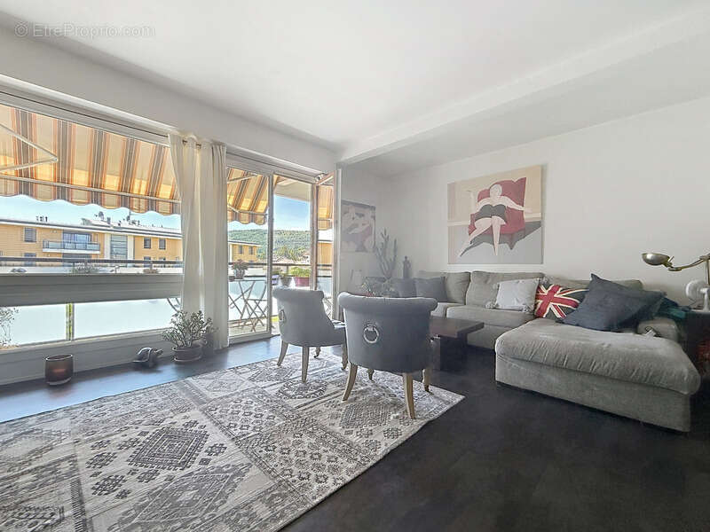 Appartement à DIVONNE-LES-BAINS