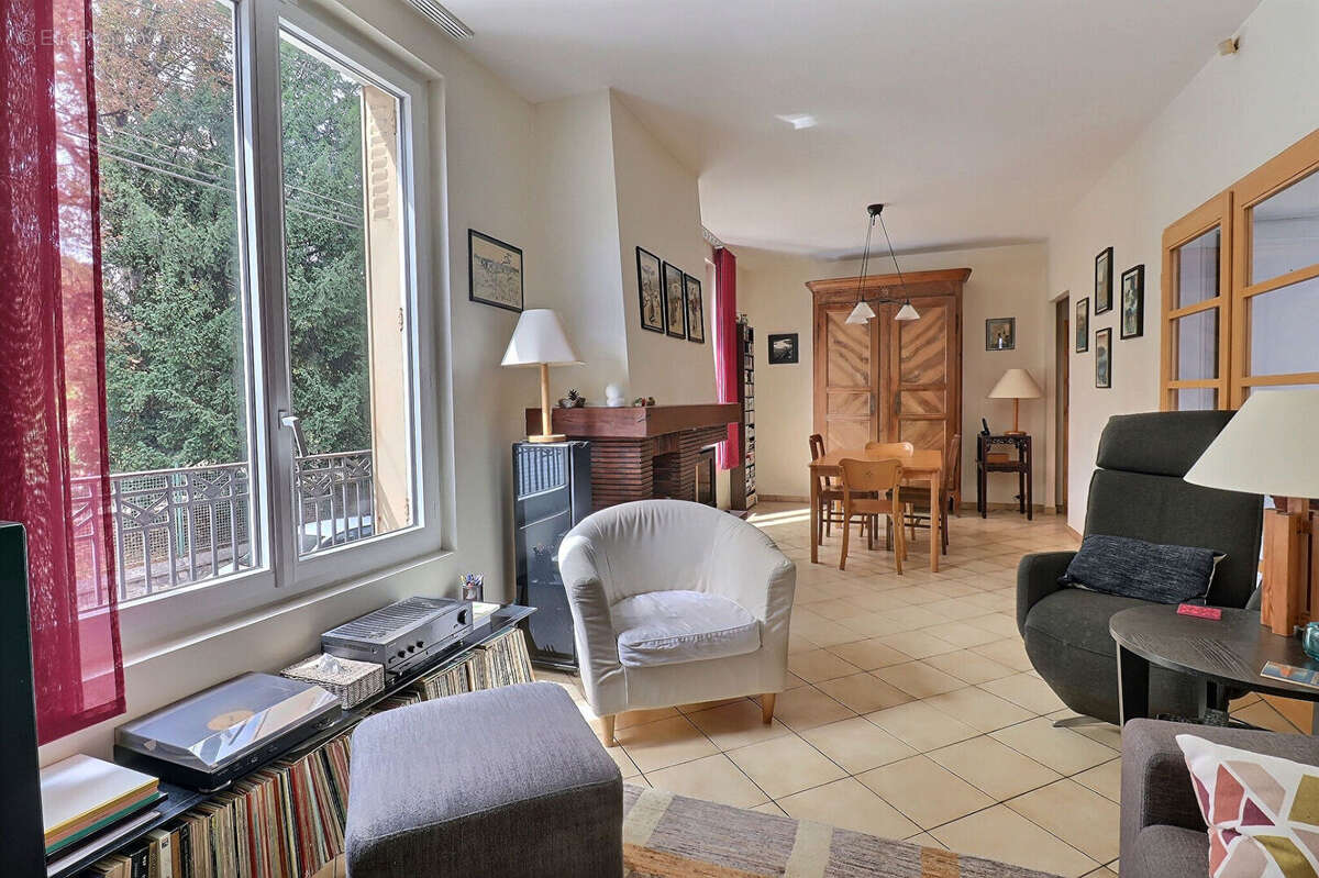 Maison à VITRY-SUR-SEINE