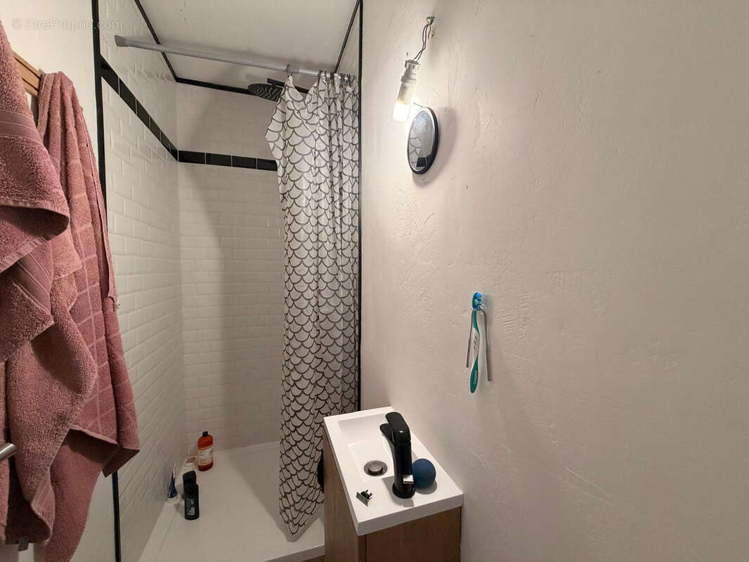 NIMES BEAUSOLEIL Appartement 5 pièces de 90 m2 avec cave et place de parking - photo 11