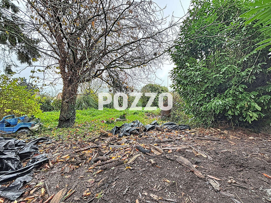 Commerce à SAINT-SAUVEUR-LENDELIN