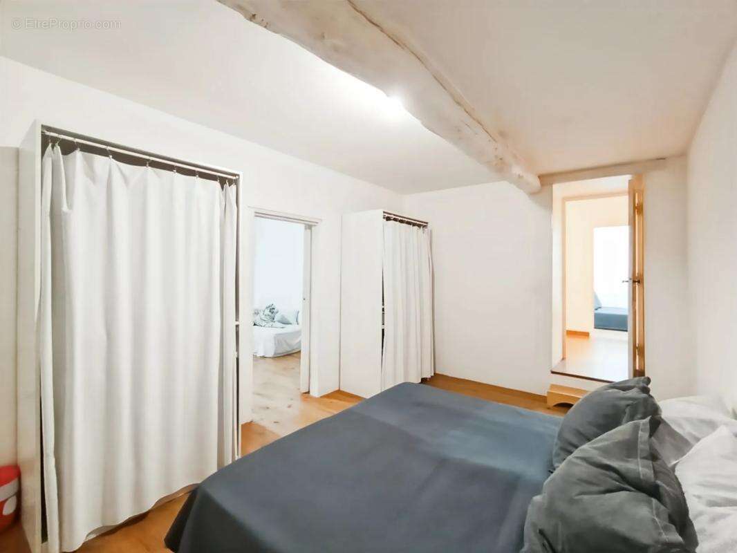 Maison à ROQUEMAURE