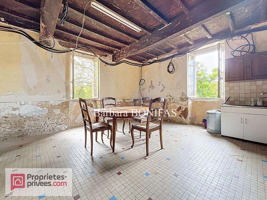 Maison 6 pièces 121 m2 - photo 2
