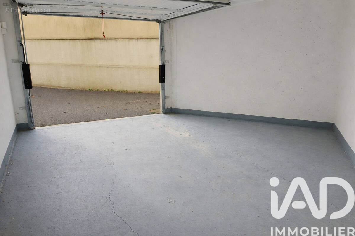 Photo 1 - Parking à PORNICHET
