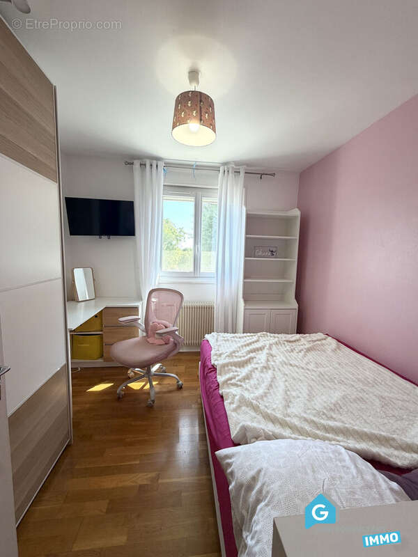 Maison 125 m² à Gergy  - photo 8