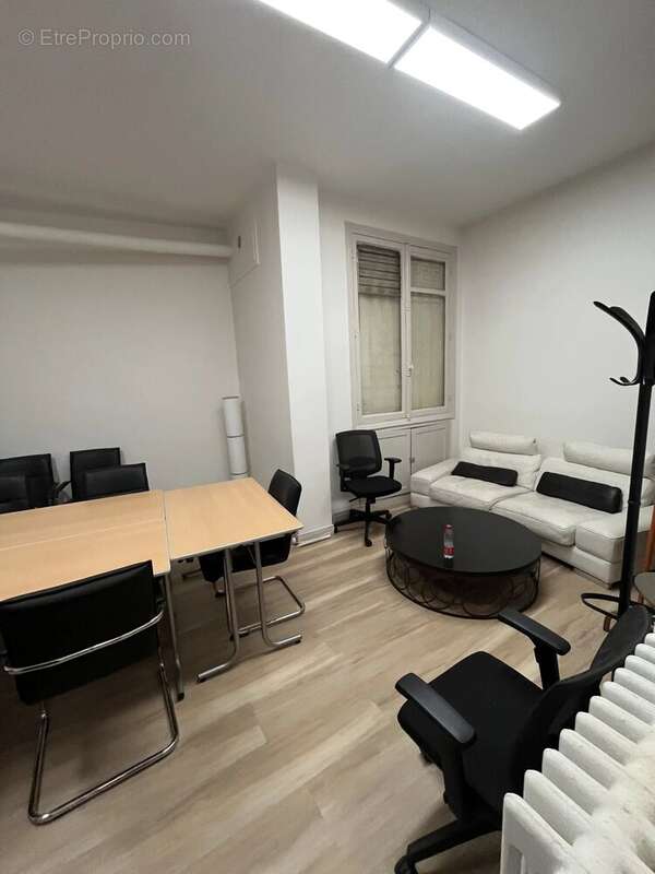 Commerce à PARIS-16E