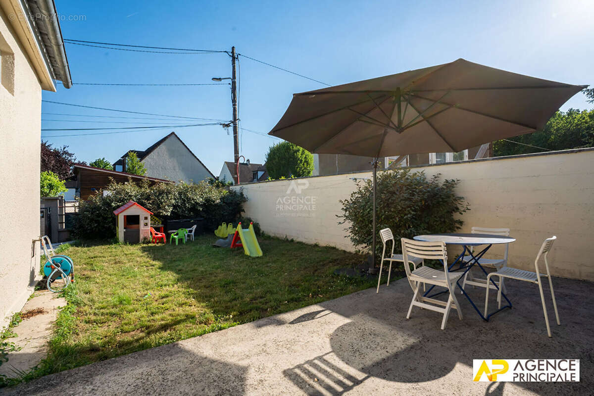 Maison Maisons Laffitte 4 pièce(s) 93 m2  - 3 chambres - sdb sdouche - sous sol total avec bureau - photo 15