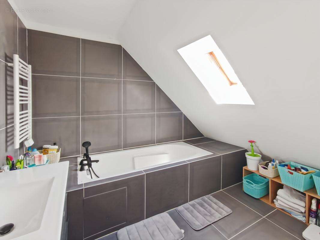Maison 158 m² à Le Mesnil-Esnard  - photo 18