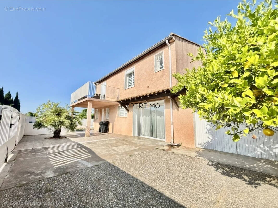 Maison à CAPESTANG