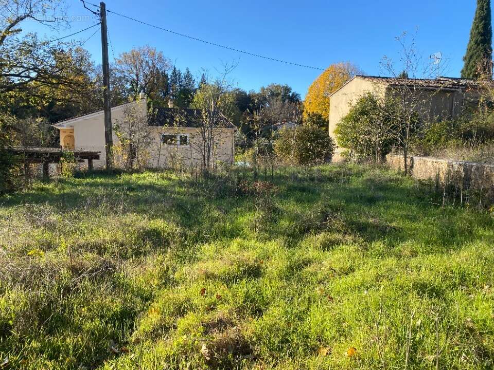 Terrain à CARCES