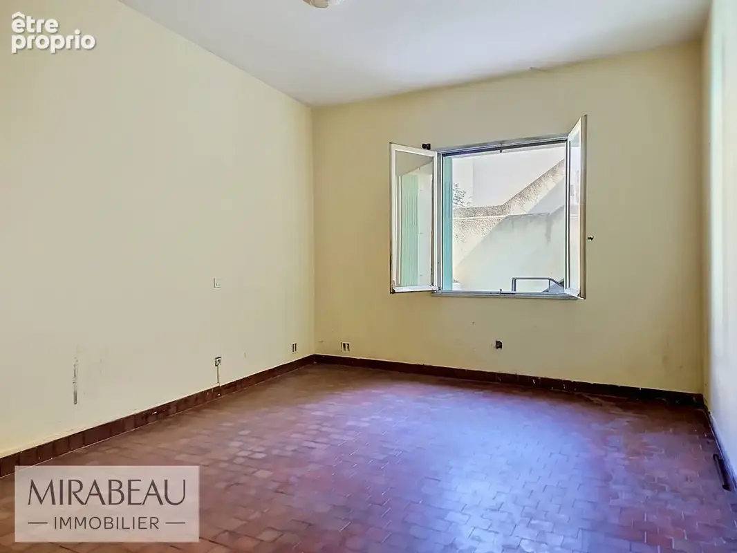 Appartement 48 m² à Pertuis  - photo 7