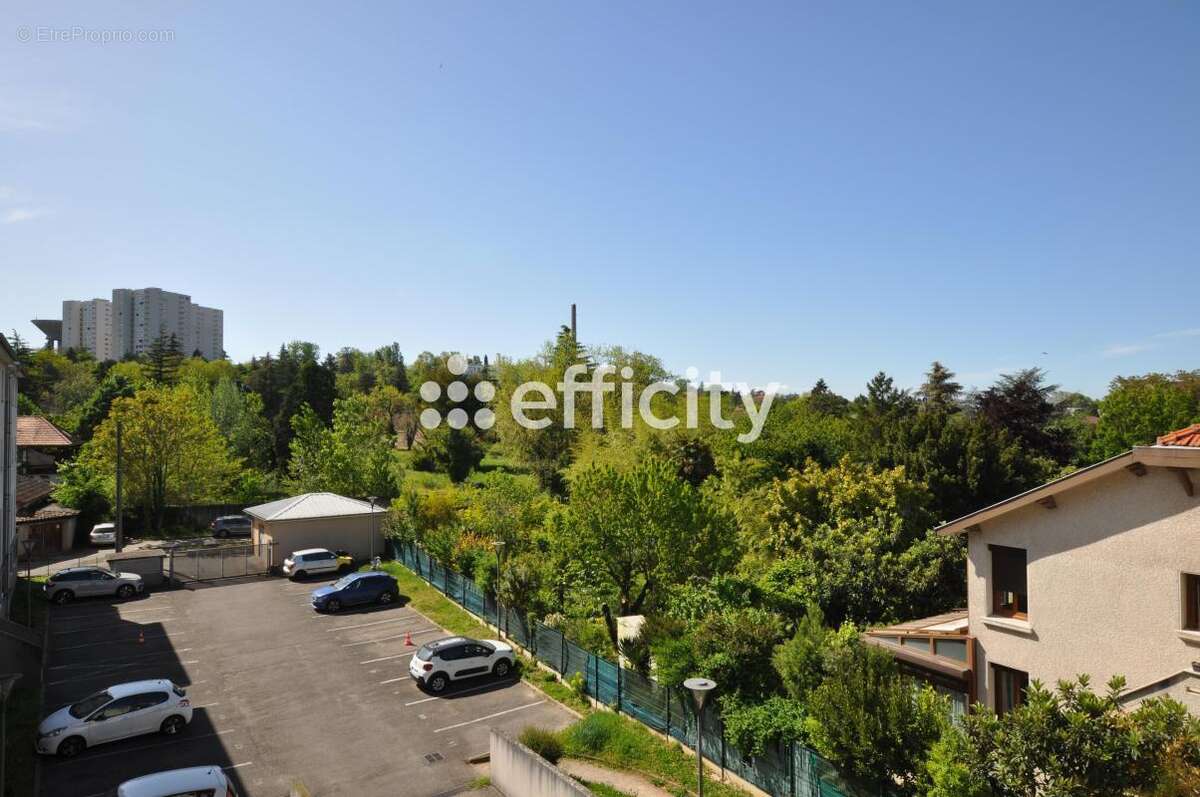 Appartement à VENISSIEUX