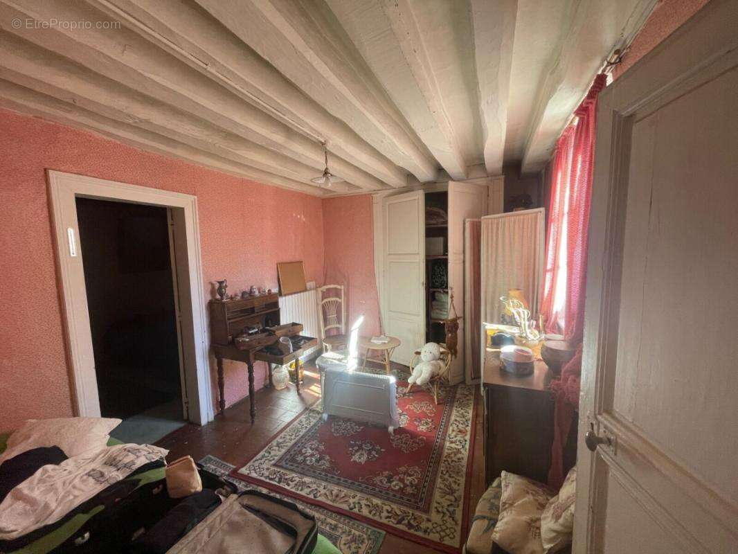 Maison à SAINT-MAURICE-LES-CHARENCEY