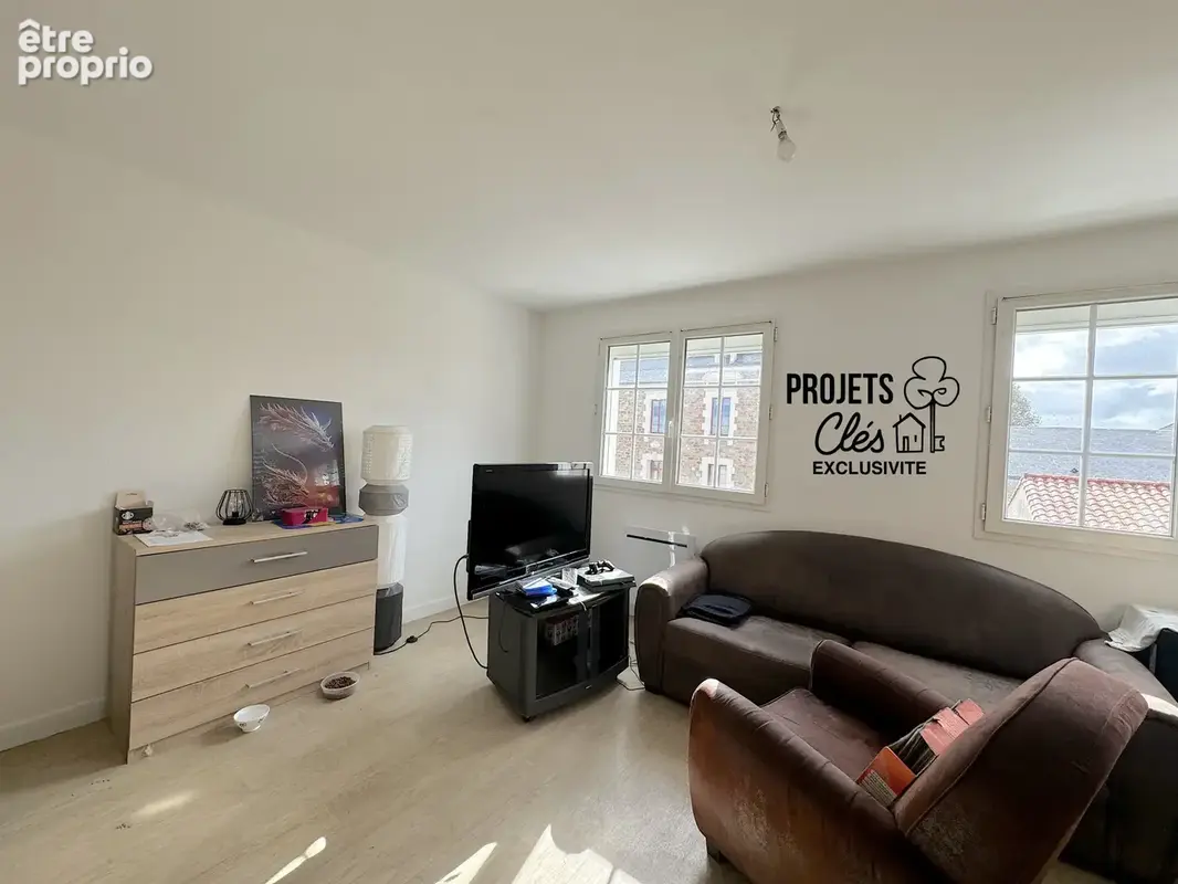 Maison atypique de centre-bourg avec dépendance - photo 6