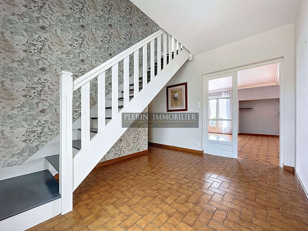 Maison  6 pièce(s) 145 m2 et T2  de 57 m² indépendant - photo 8