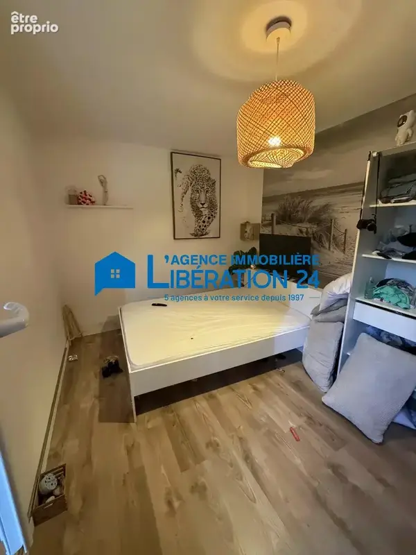 Maison familiale de 95 m² avec sous-sol complet et terrain à Beauzac ( 43590 ) - photo 12