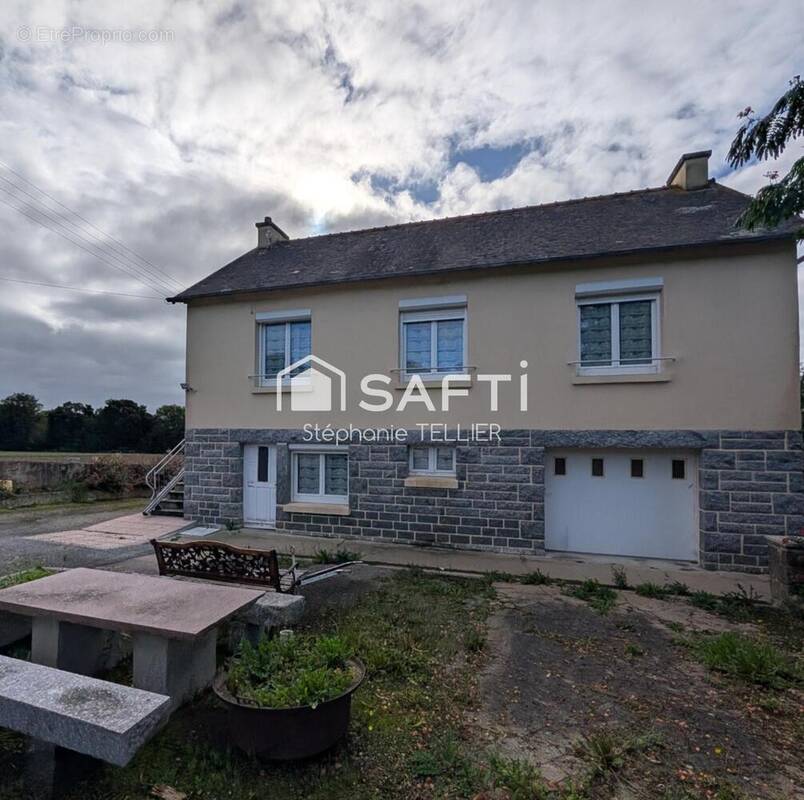 Photo 1 - Maison à SAINT-NICOLAS-DU-PELEM