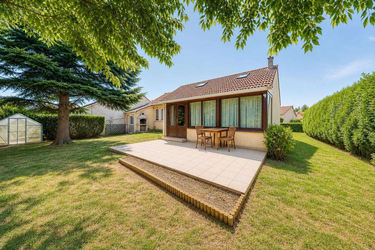 Maison de 6 pièces - 4 chambres de 155 m² à Chéroy - photo 17