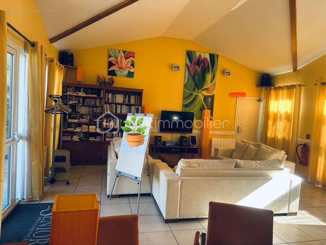 Maison à SAINT-PRIVAT-DES-VIEUX