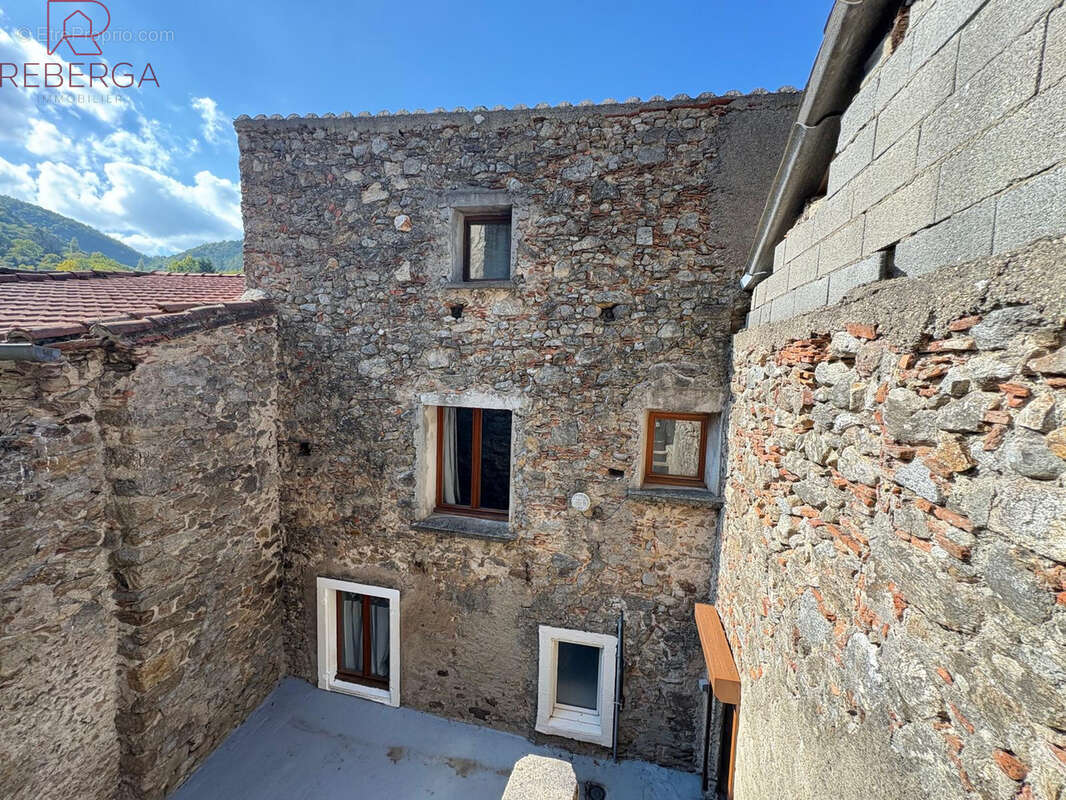 Maison à AUSSILLON
