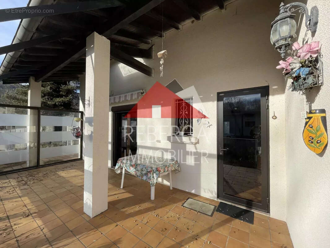 Maison à SAINT-AMANS-SOULT