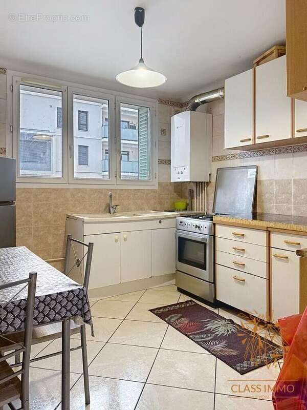 Photo 5 - Appartement à VILLEURBANNE