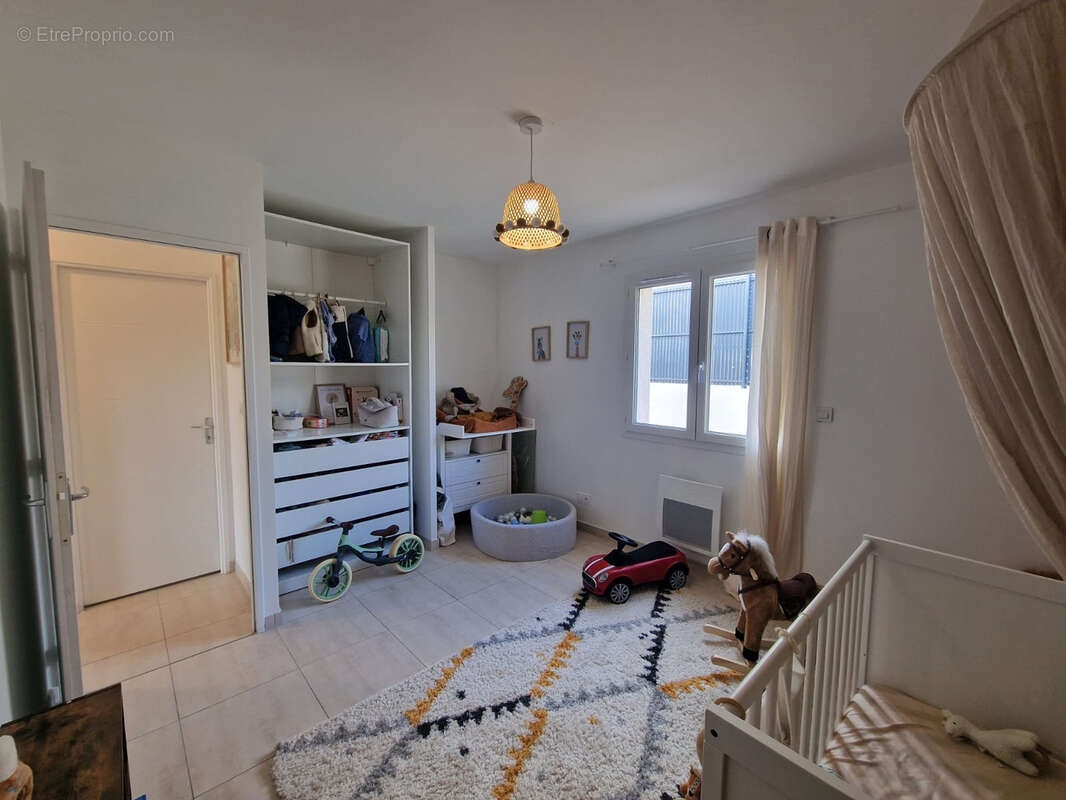 Maison à VILLEMOUSTAUSSOU