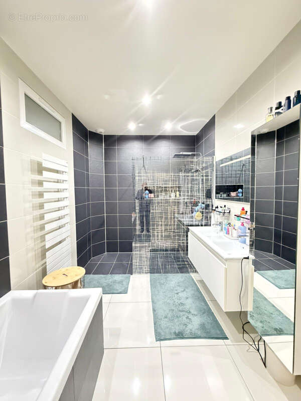 Maison à CHALONVILLARS